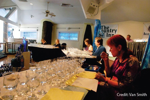Judging_at_Berkeley_Springs_International_Water_Tasting