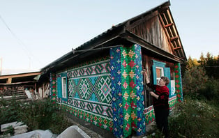 water bottle cap house